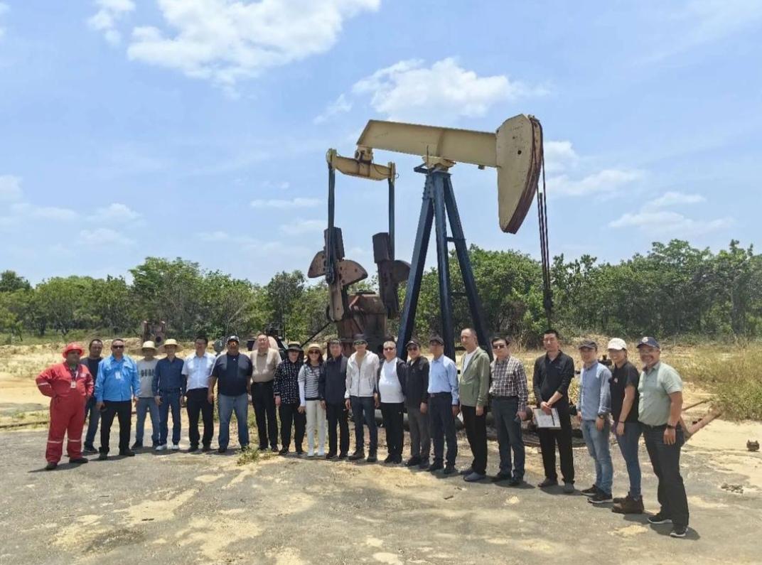 委内瑞拉未来石油开采前景如何？委内瑞拉未来石油发展前景有点复杂。从市场角度看，