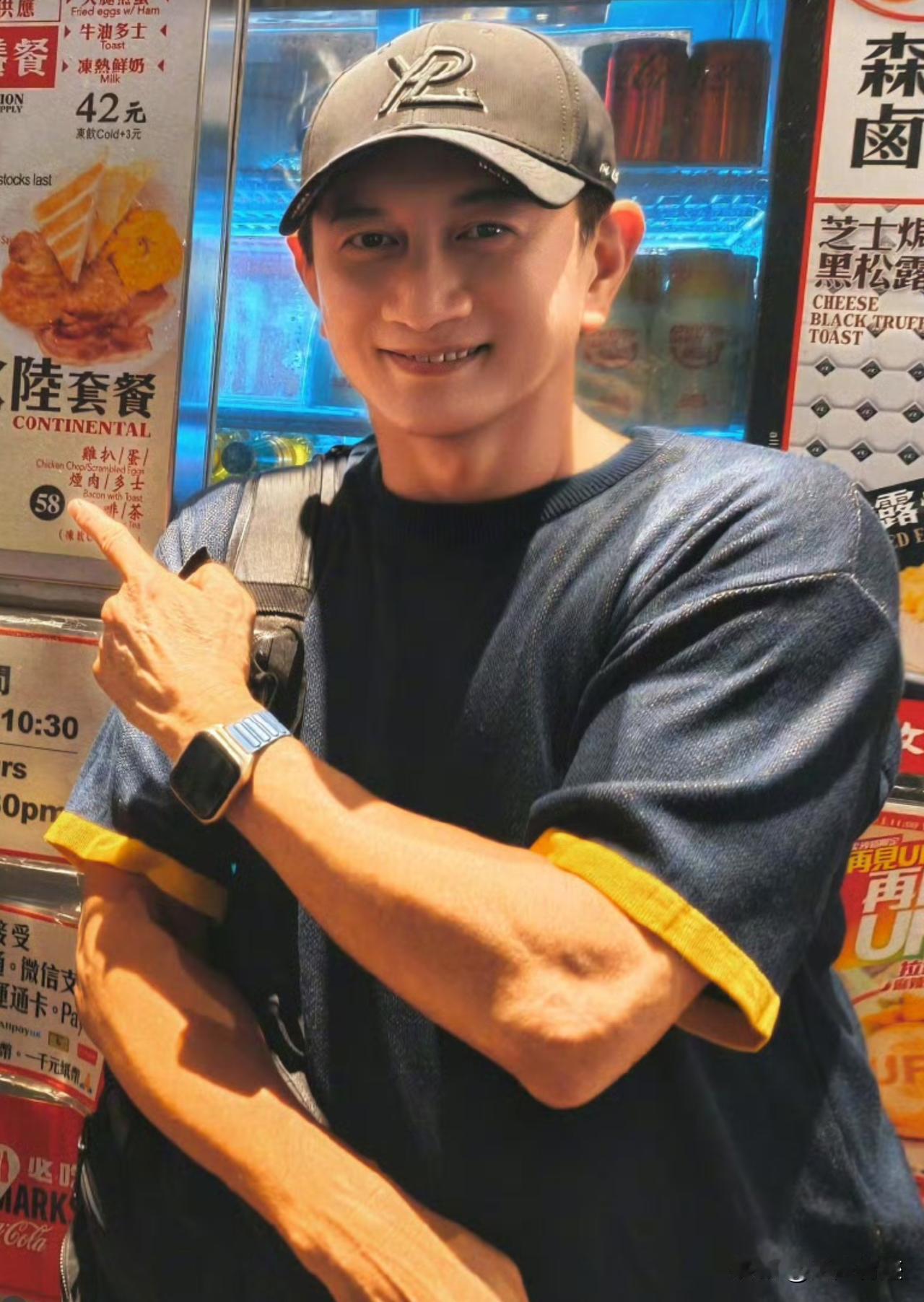 吴奇隆，55岁的脸，35岁的身材。吴奇隆现在转战幕后，很久没有参演什么新作品