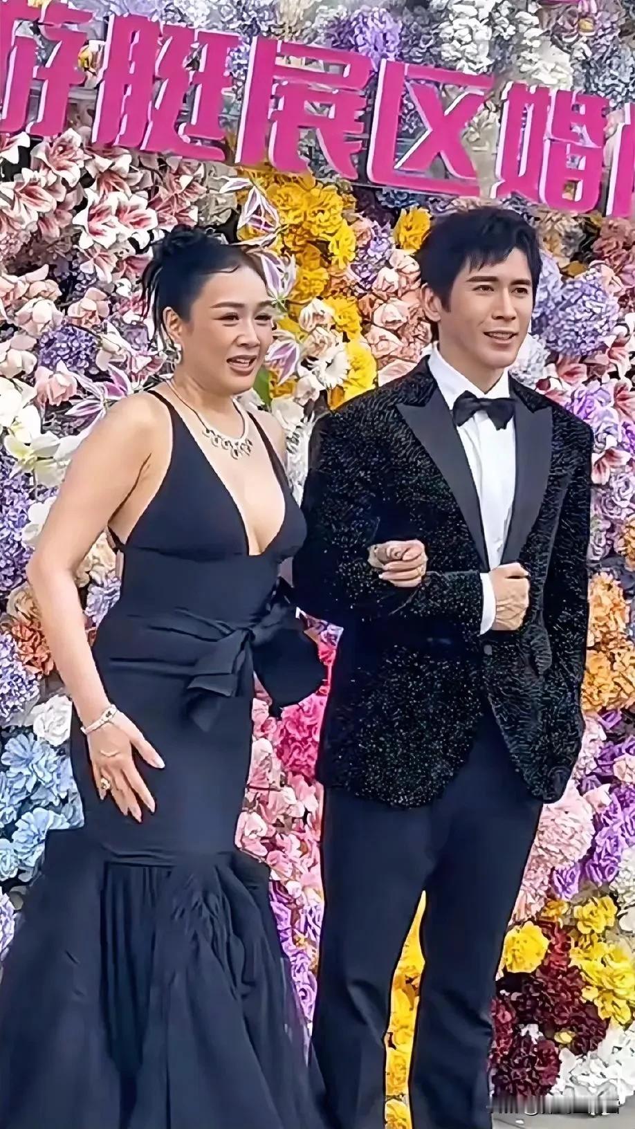 实话实说，钟丽缇这么大年纪，还要以肉示人，真的很不雅观。知道你向来都喜欢用性