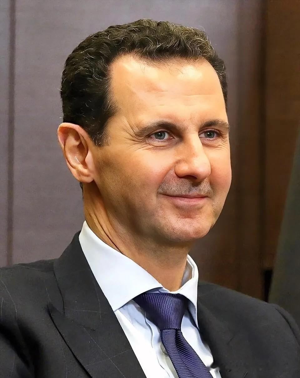 叙利亚，就是那个打了十几年内战的国家。2024年底，老百姓好不容易把阿萨德赶走了