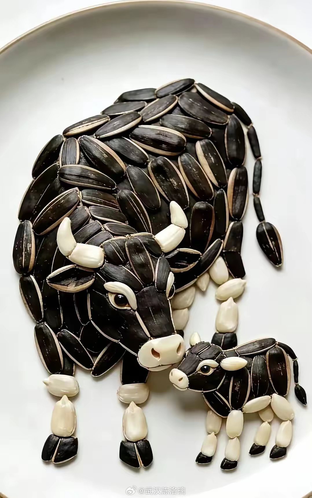 人生就两件事儿，专心搞钱，努力搞女人，钱是底气，女人是风景，两手都要抓，两手都要