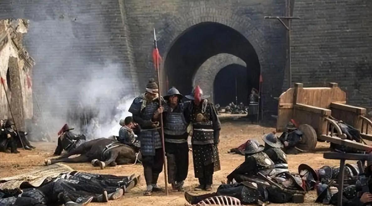 他是明朝最恶劣的贪官，却又是明朝最忠烈臣子，有些时候啊，有的人真的没法说此人