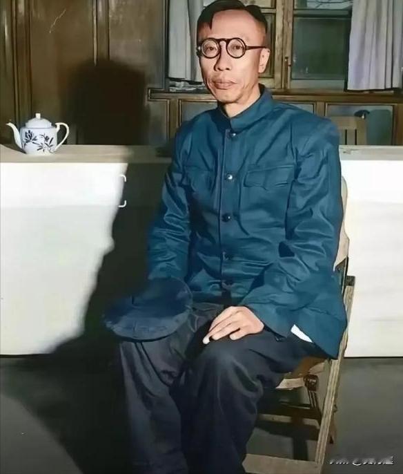 毛主席早就说过，溥仪不能杀，要是搞特赦，头一个就该放他出来。他讲，溥仪毕竟当过