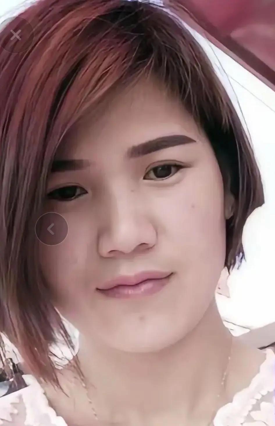 生父早逝，母亲改嫁邻村，继父将非亲生女儿视若己出抚养成人。多年后老人晚年失依步行