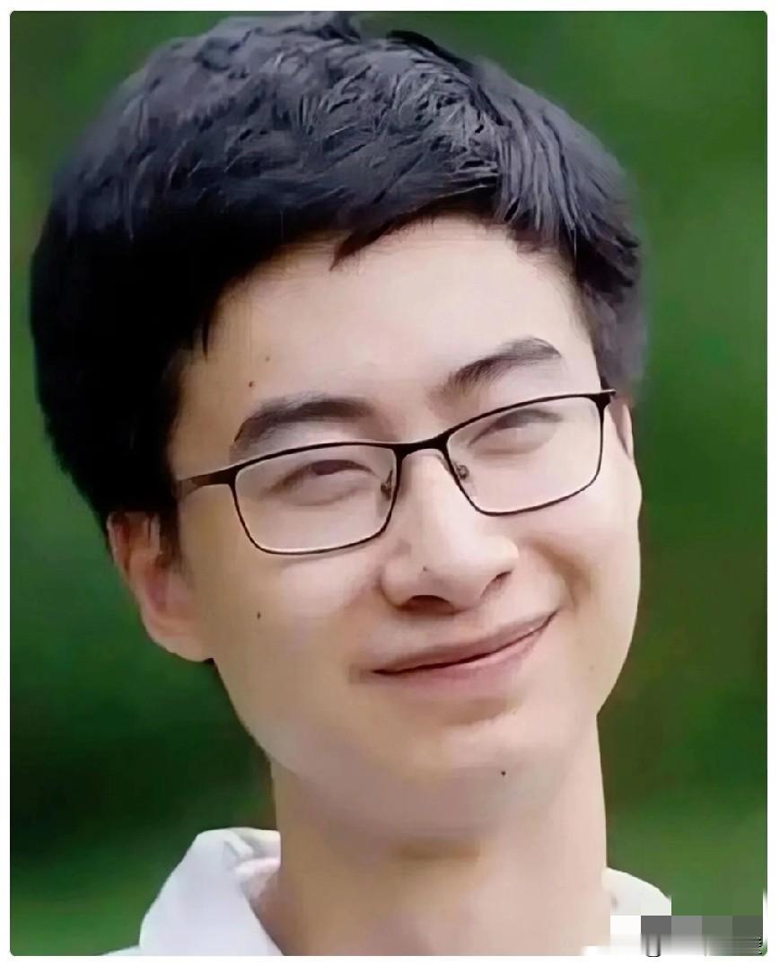 庞众望这事，真是把人性的现实扒得明明白白的，俩人分手都有半个月了，女方那边把