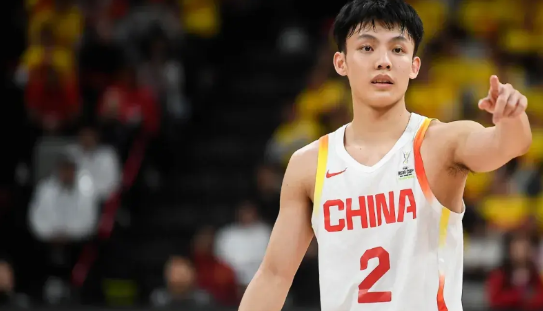中国男篮对待徐杰的方式真是太让人寒心了！今天FIBA更新了中国男篮亚洲杯12人大