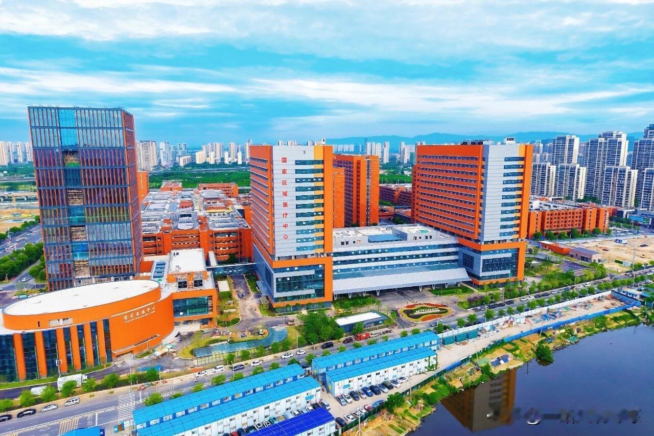 5月22日南昌大学第一附属医院（国家呼吸区域医疗中心）正式开诊。5月18日胸外