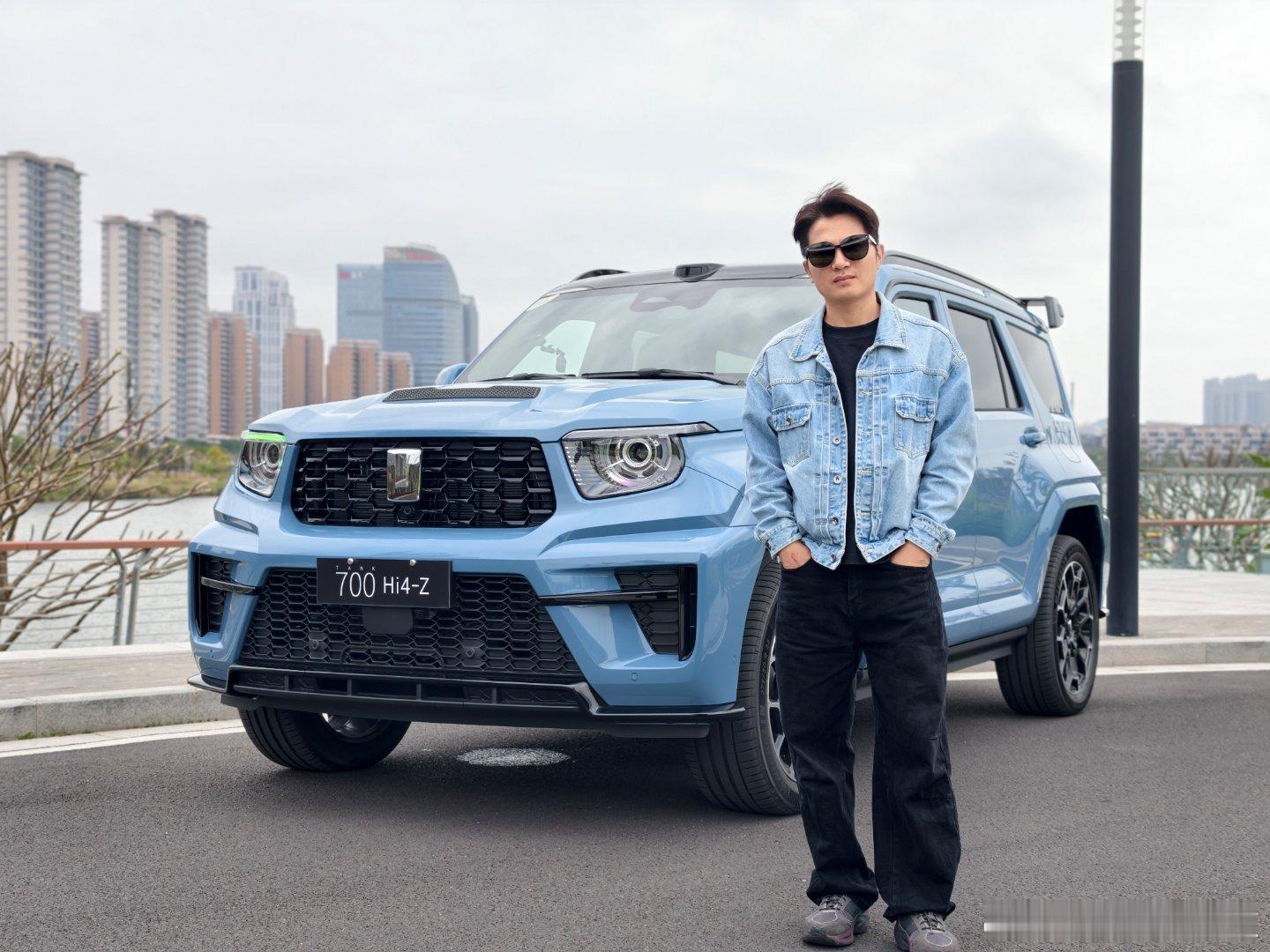 开了一天全新坦克700。反正就是会当凌绝顶，一览众山小的感觉。全新坦克700伴你