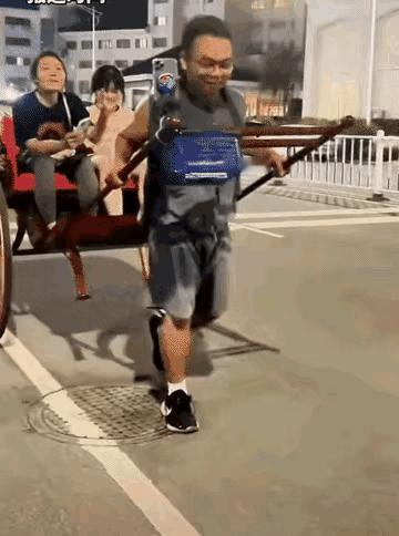 这小伙子真是聪明！人广西一小伙，因长胖了，体重有接近190斤，决定减肥。减肥的