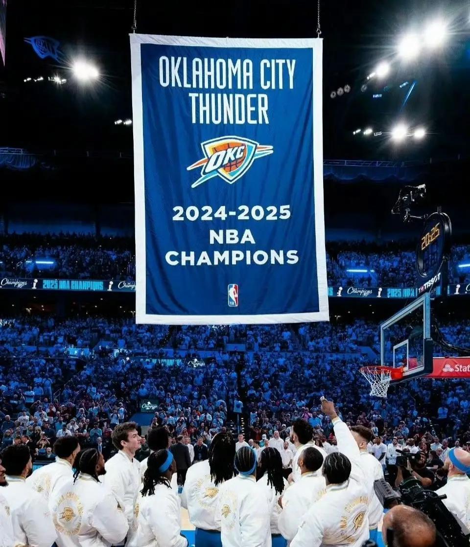 NBA揭幕战火箭VS雷霆打得火星四射精彩纷呈。这场比赛绝对是联盟未来希望的顶级较