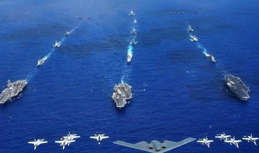 欧洲终于实质性下场了。 当地时间周日晚，英国首相基尔·斯塔默公开表态：英国已