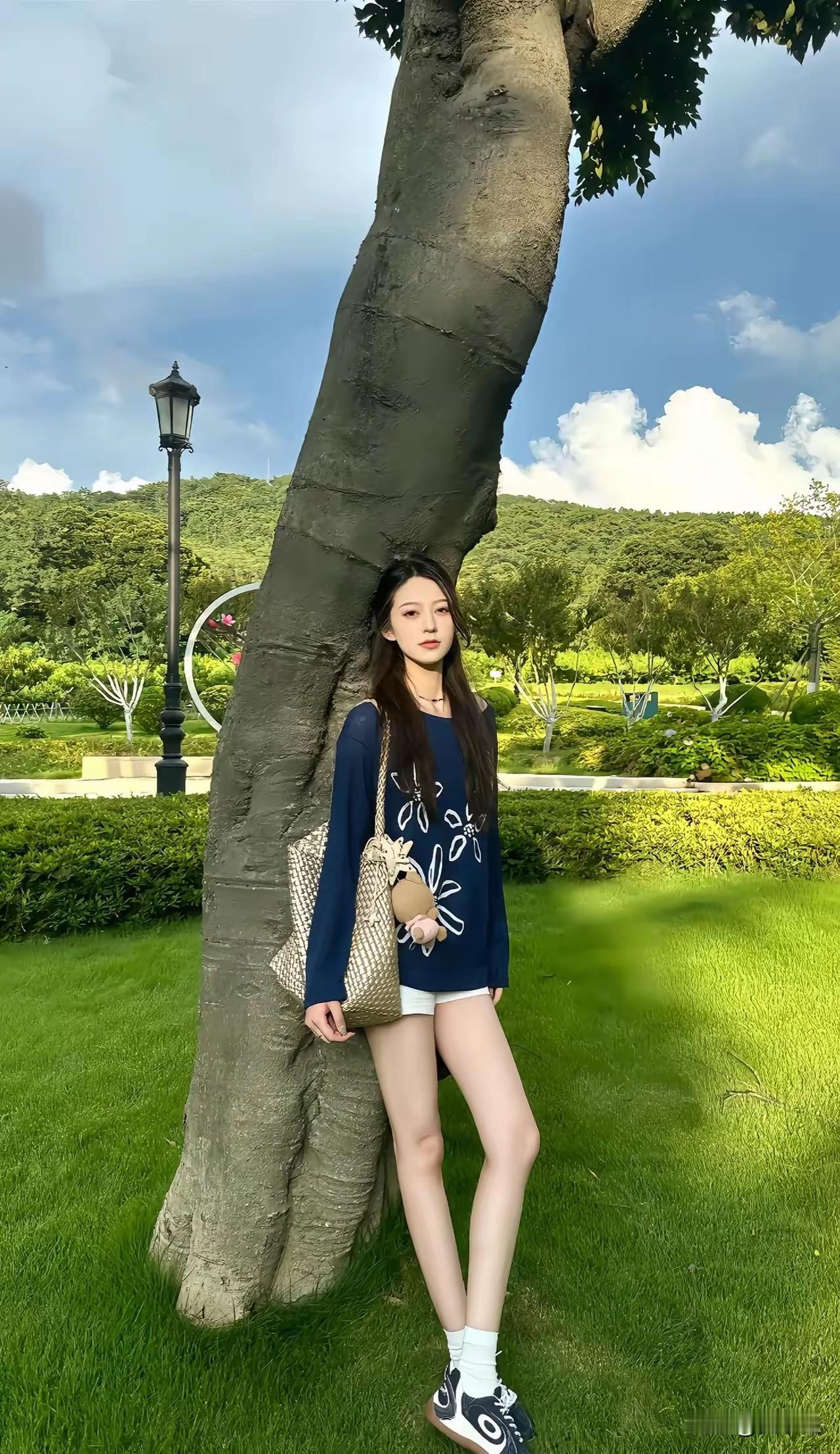 请用一句话概括，幸福是什么幸福是回首往事，没有太多遗憾。