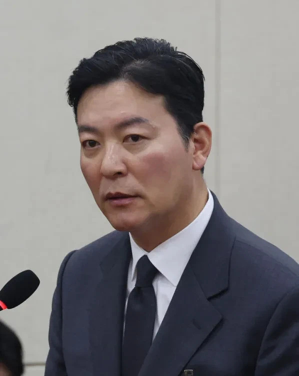 标题：韩国前总统身边人被查，出大事了！天呐！韩国这是要变