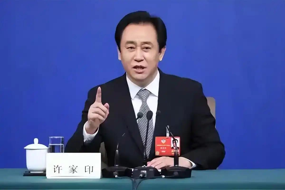 央视春晚、G20杭州峰会上，恒大歌舞团以精湛舞姿赢得荣光，却鲜有人知其另一重身份