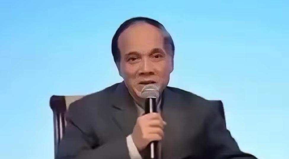这几天越南社交媒体上的讨论挺热闹的，不少越南年轻人在网上发帖，拿自己的国家跟中国