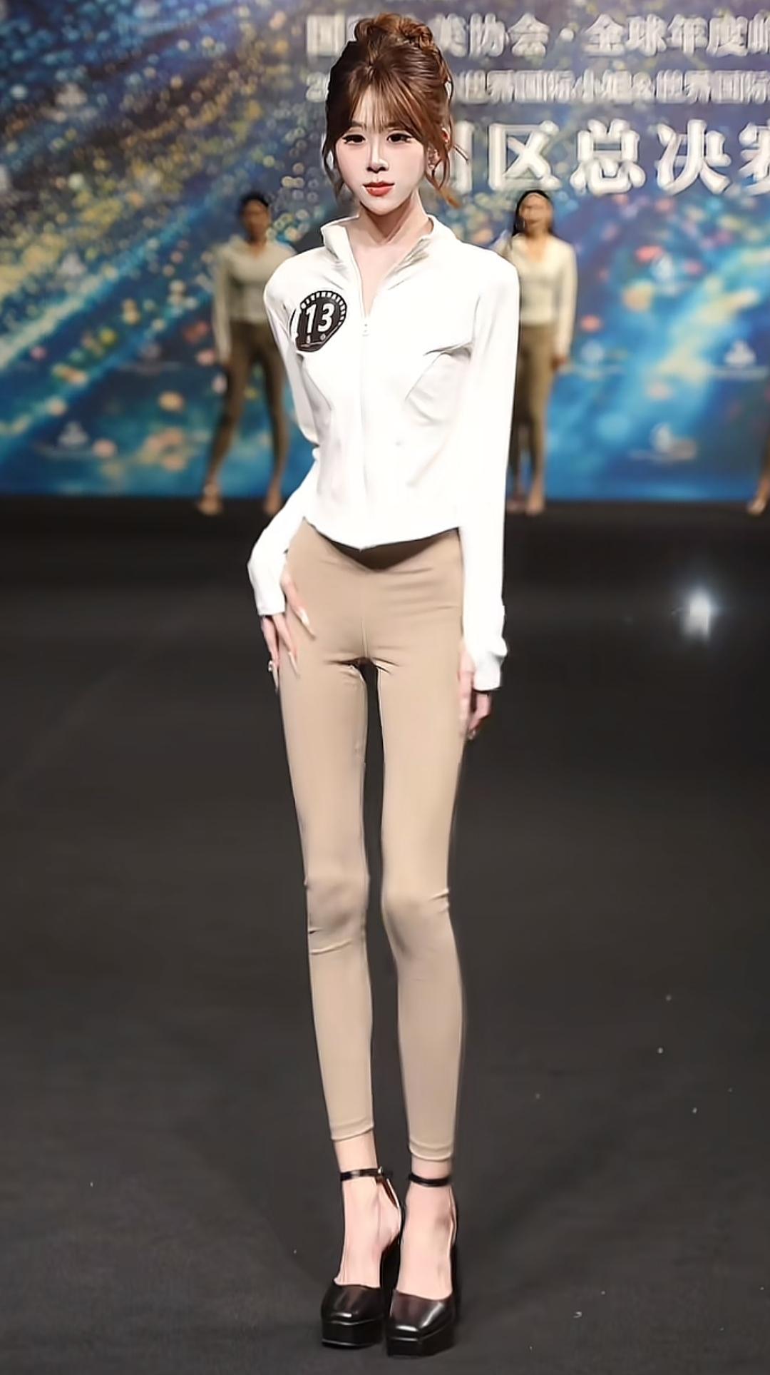 最近有个叫刘美铄的女孩火了，她参加了2025-2026年的世界国际小姐中国区比赛