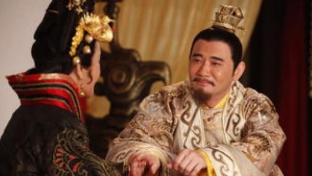 公元698年，武则天的身体大不如前。朝堂上，武家宗亲步步紧逼，李唐宗室被边缘化。