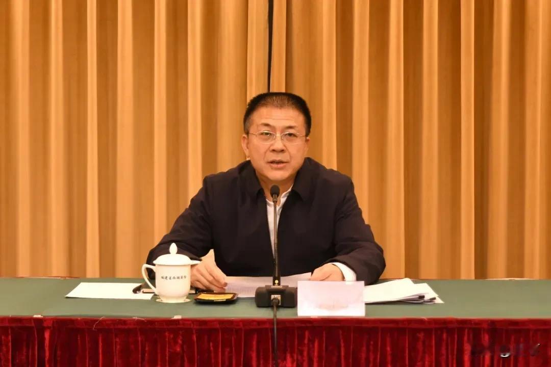 行百里者半九十：朱百里表态"诚恳接受监督"5个月后主动交代问题9月19日，
