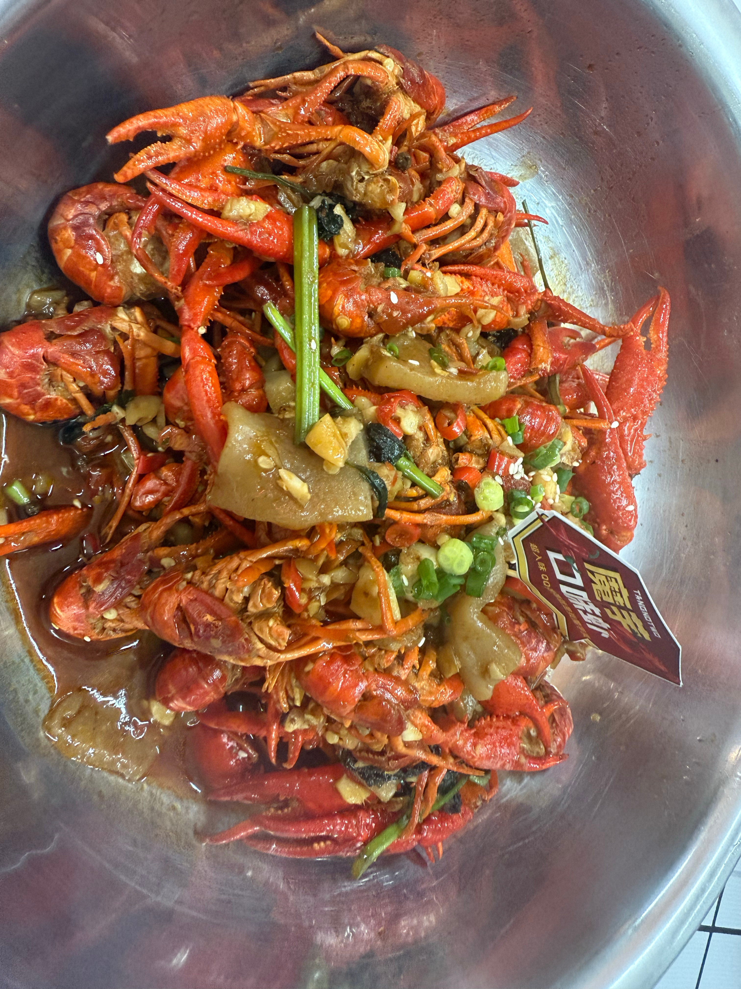 你还别说。这个土豆泥口味虾，还有魔芋口味虾还真不错。​​​