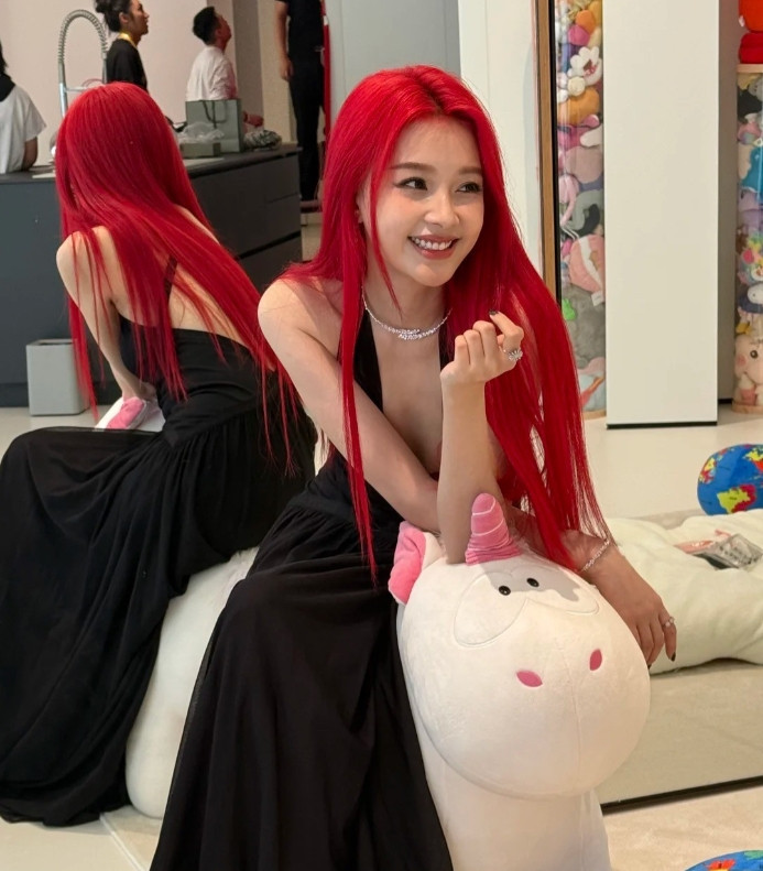 我似乎理解董子健与孙怡离婚的原因了。并非因为她不够美貌，也不是由于她是二线明