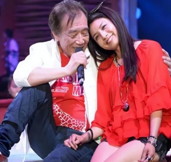 当年，67岁的歌坛大哥张帝，娶了兄弟的女儿张馨茹，虽然两人相差33岁但是张馨茹已