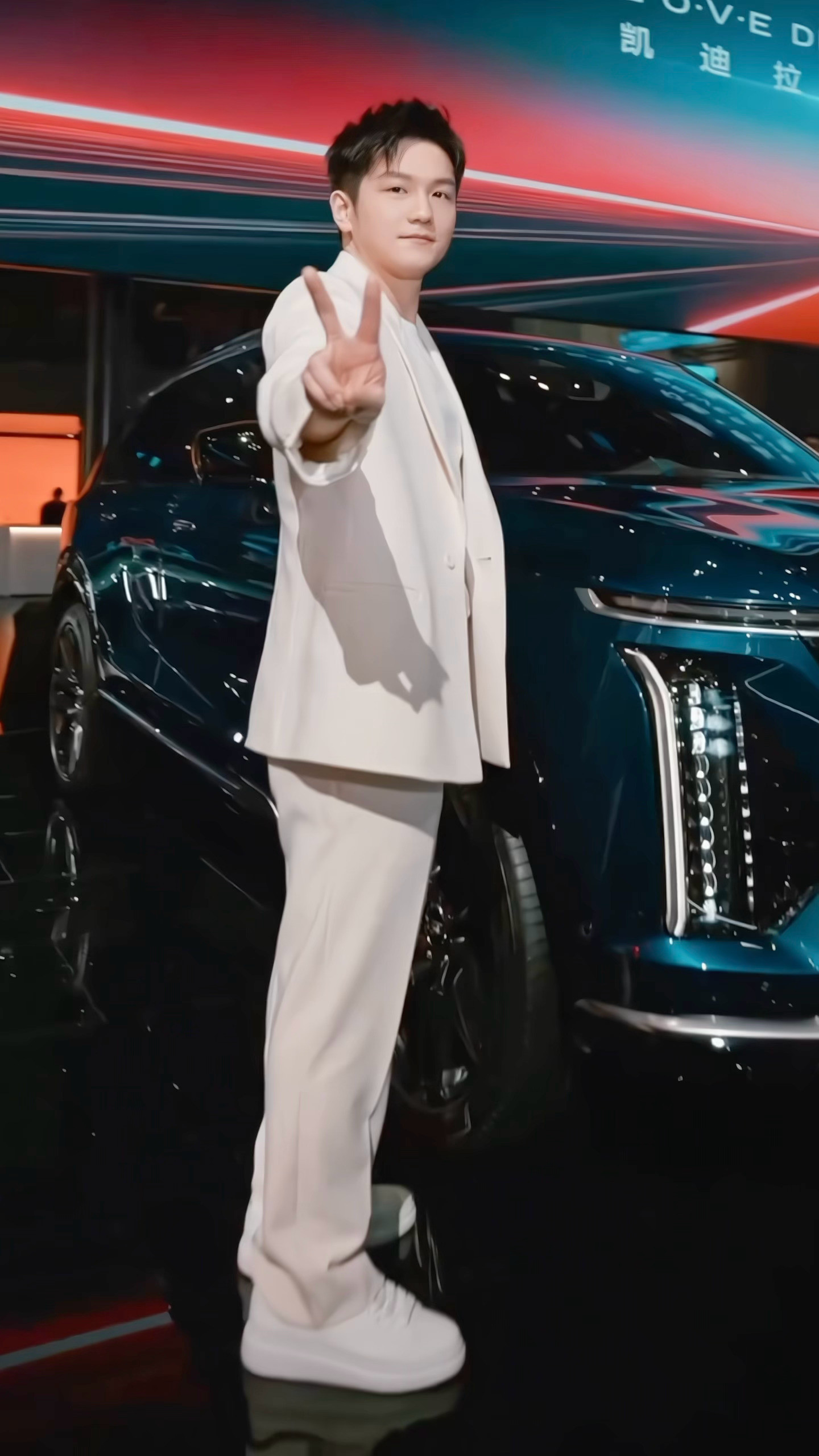 这是什么大福我咬一口樊振东带和平鸽的衣服好有仪式感​​​
