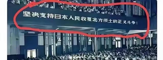 这张老照片大约什么时候拍摄的？有知道的吗？怎么也得四五十年前了吧？