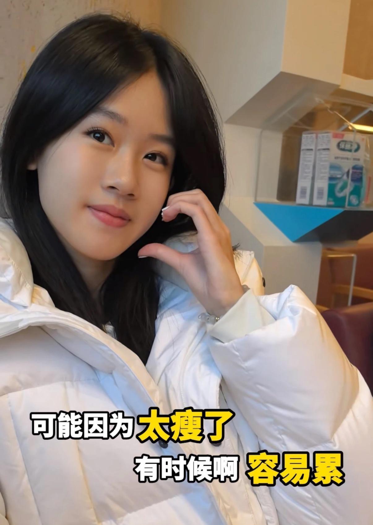 陆毅这基因，真的是不得不服！谁能想到当年那个爱碎碎念的“贝儿”，现在竟然一声