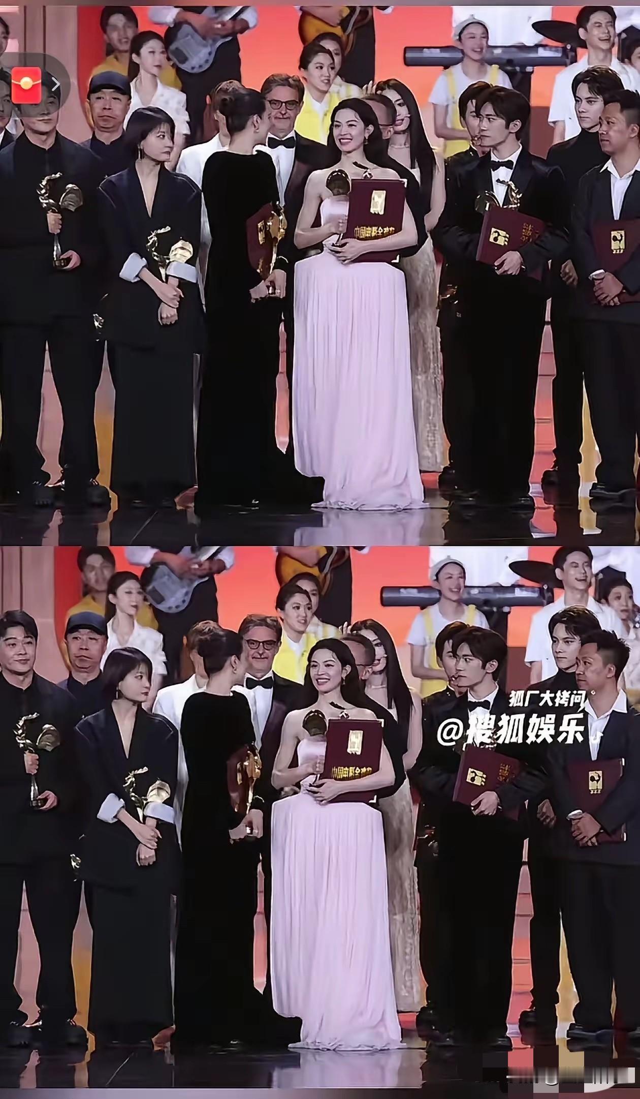 什么叫做乐极生悲？看看钟楚曦就明白了。她原本以为自己得了金鸡奖最佳女配，有了奖项