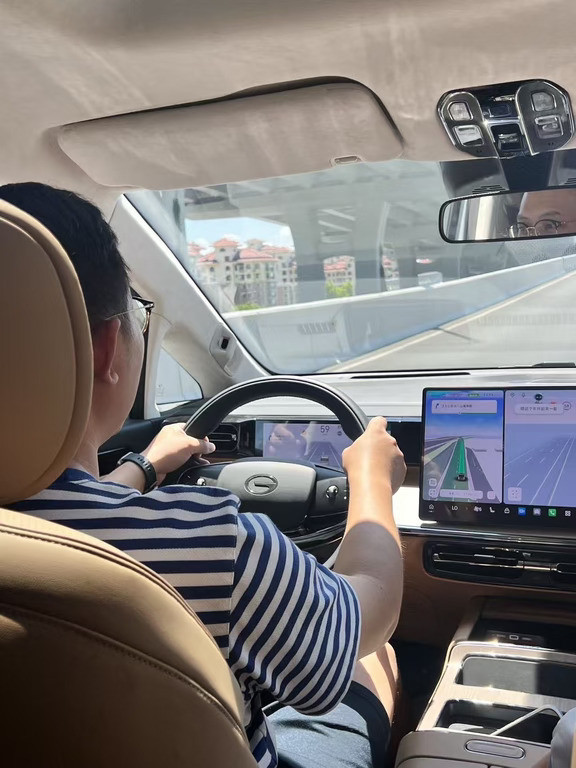 广汽传祺E8，试驾完直接路转粉