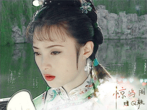 有人说：蒋勤勤是《甄嬛传》里的纯元本尊！要我说啊，蒋勤勤是美丽，可纯元可是会弹