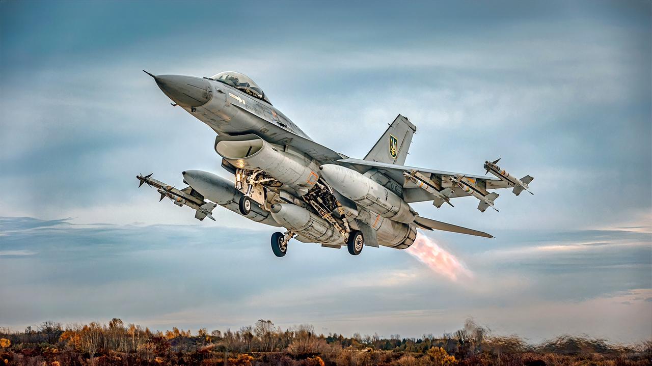 乌克兰空军官方账号对F-16战斗机一年来的战绩做出总结，并呼吁盟友持续提供所需弹