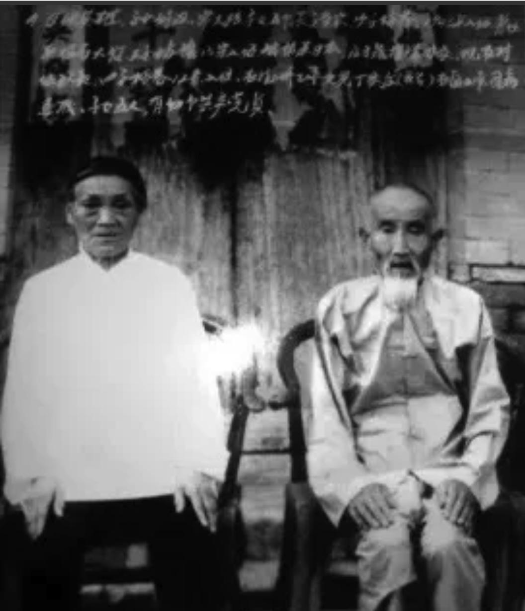 1938年，肖华进村开抗日会议，日军突然扫荡！常大娘急中生智将他藏进枣堆，可鬼子