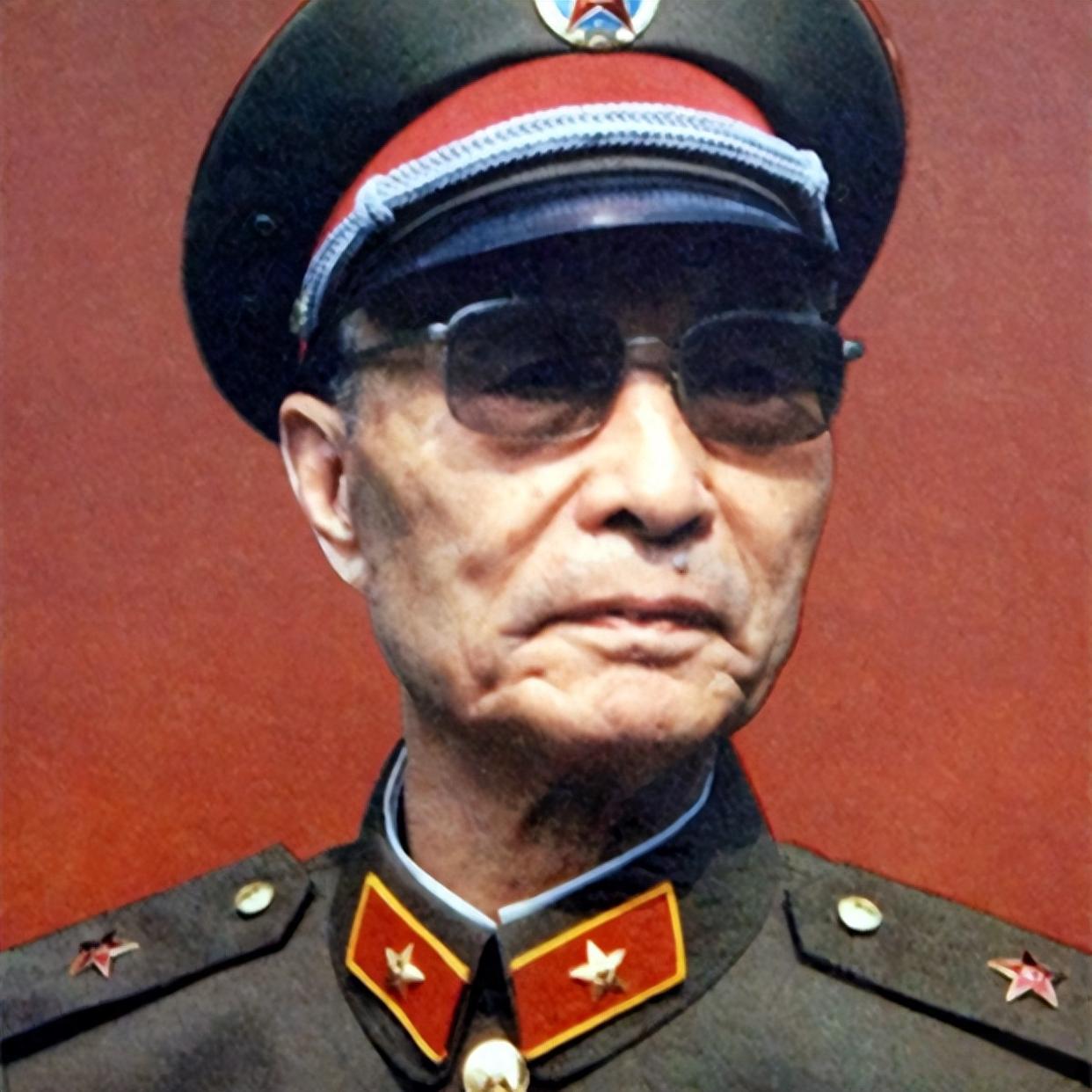 张爱萍将军:坚决反对军队经商，坚决支持南街村走集体化道路开国将帅之中，有人善战