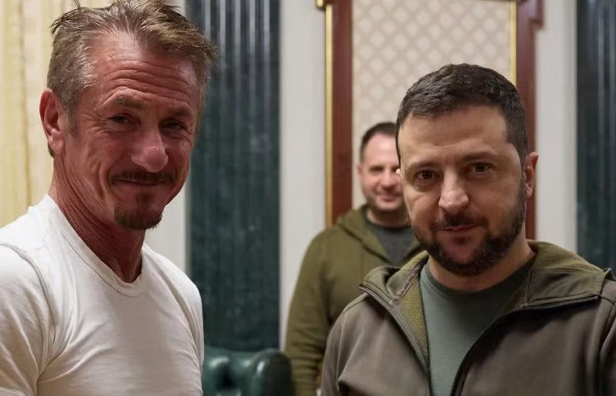 对于西恩·潘缺席奥斯卡颁奖典礼的事，这两天总是众说纷纭。现在终于破案了！因为他去