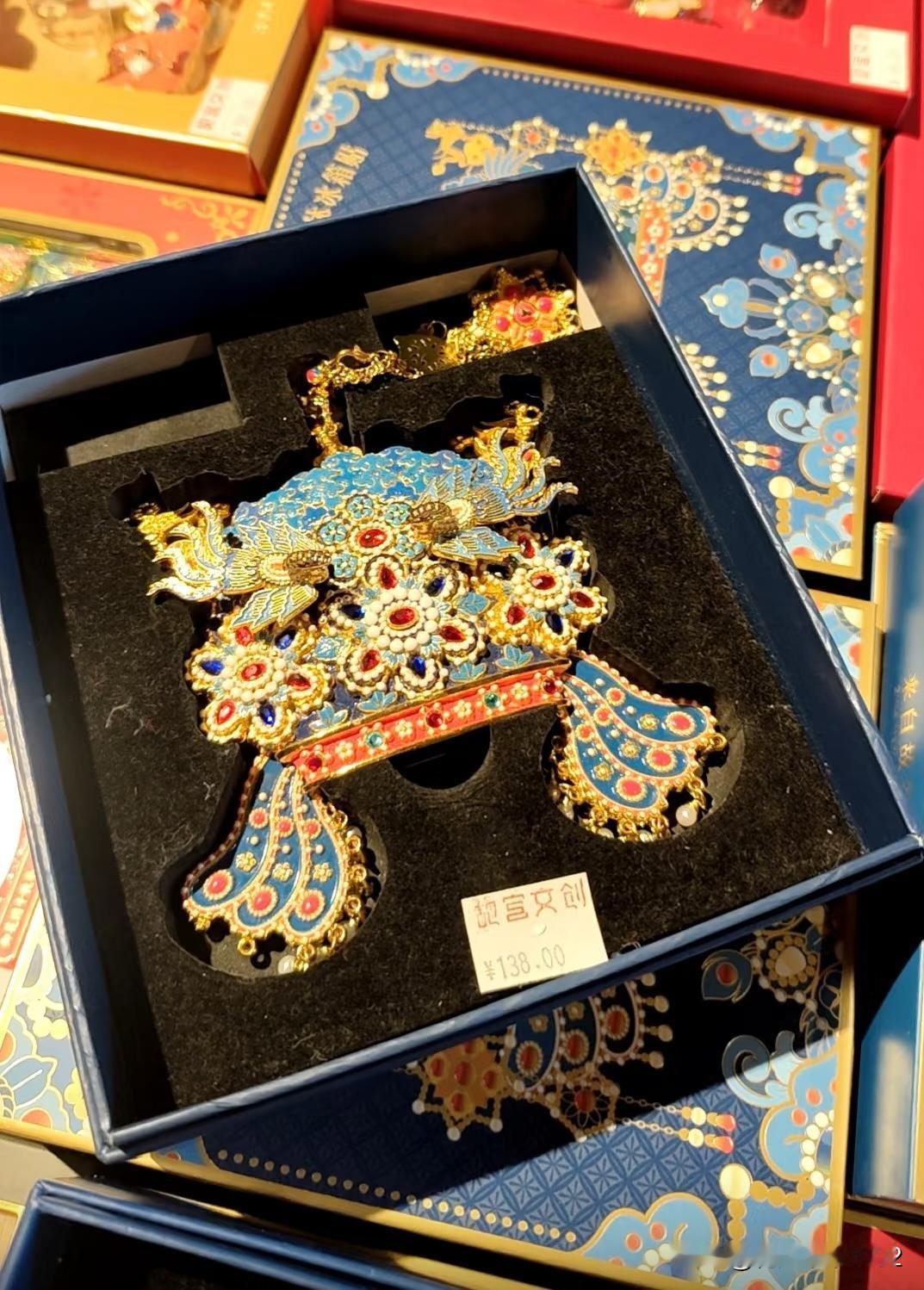 你们买过最贵的冰箱贴是什么？每到一个旅游景区，就买一个当地特色的冰箱贴来纪念到此