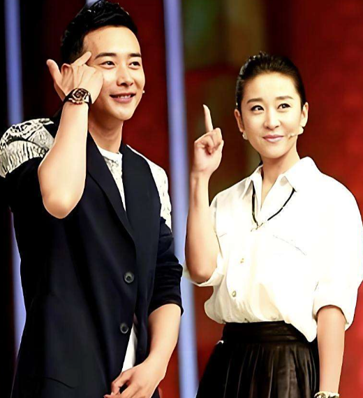2011年，穷小子罗晋与当红女演员苗圃相恋，恰逢苗圃父亲重病，罗晋将自己全部20