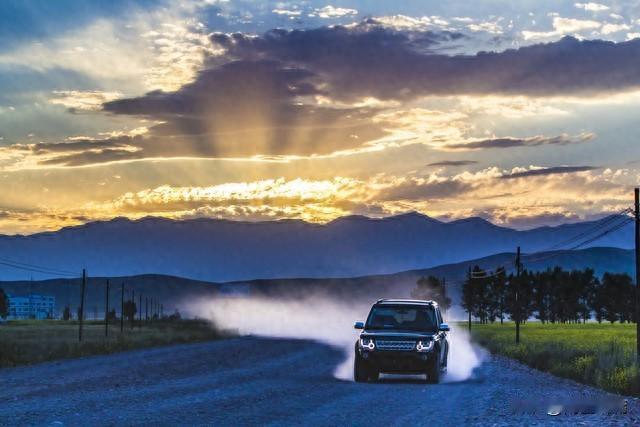 为啥混动车城里超省油，高速就“现原形”？很多人发现混动车在市区是“省油王”