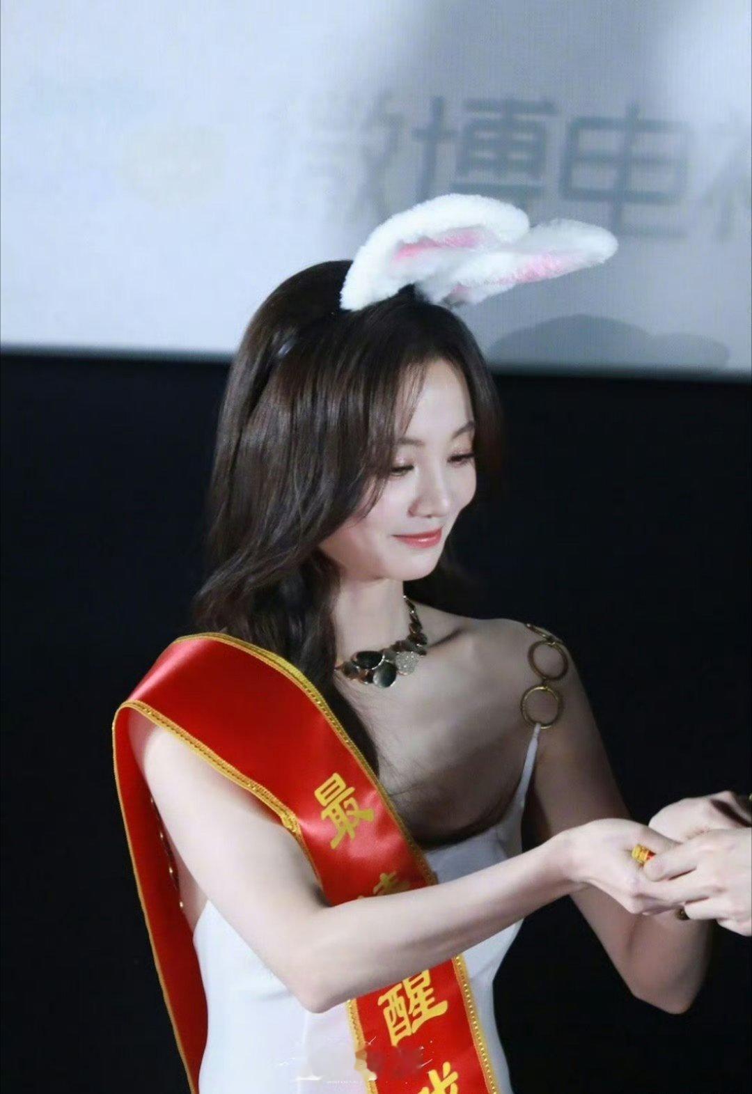 这个胡意旋怎么这么萌双重可爱暴击太让人心动了