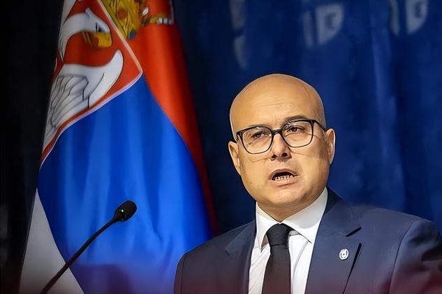 美媒终于回过味来了：中国这哪是买石油，分明是在给俄罗斯进行“大换血”。之所以这么