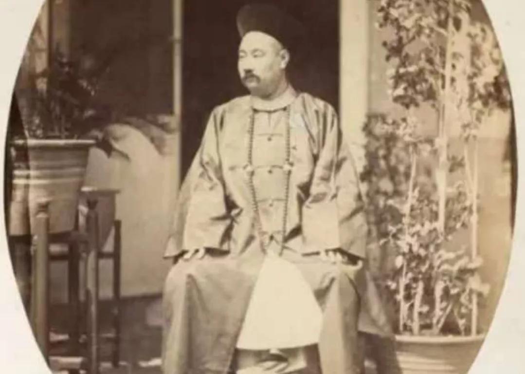 1861年，肃顺被押到宣武门菜市口行刑，没想到他坚决不跪，并怒斥慈禧是祸国殃民的