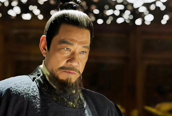 公元1423年，朱棣在病榻上奄奄一息，三子朱高燧趁着四下无人，他偷偷从怀中拿出一