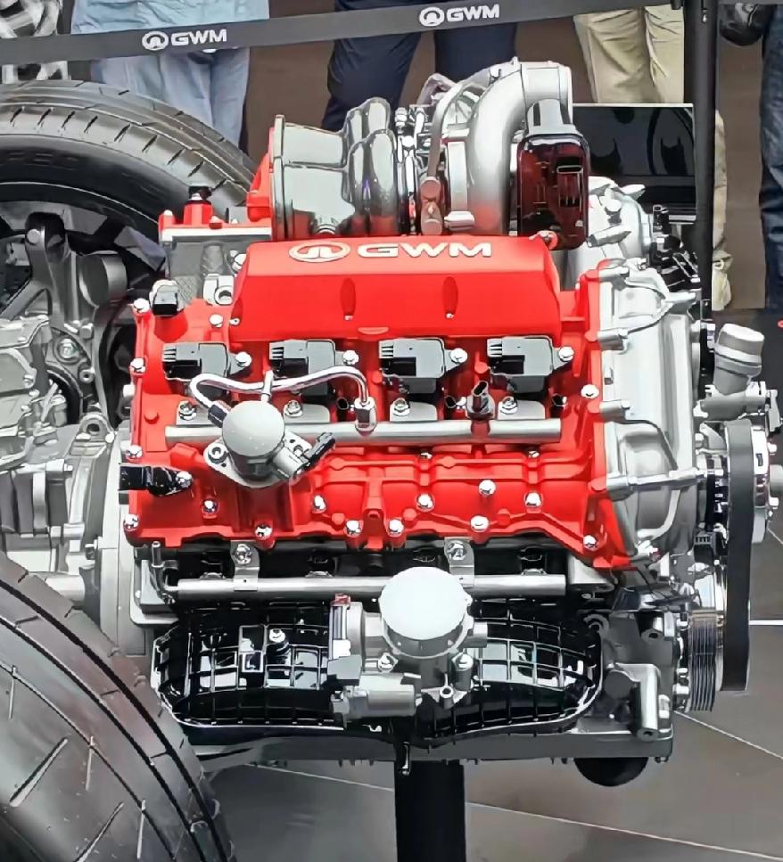 闹了半天，魏建军的野心全都藏在这台V8发动机里，这台发动机是专门给长城的GT3超