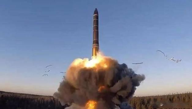 1.4万公里航程!俄罗斯海燕核动力导弹试射成功,全球核威慑面临新挑战朋友们