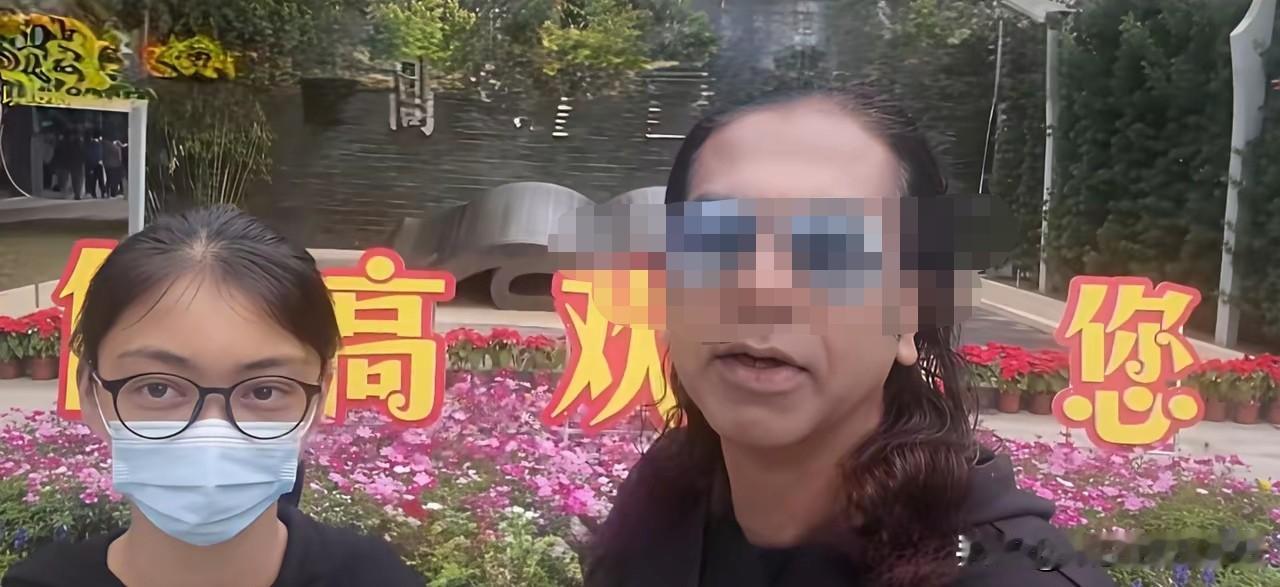这个印度人娶了一位中国妻子，然后他定居在了中国，然后他经常发布在中国的生活，再然