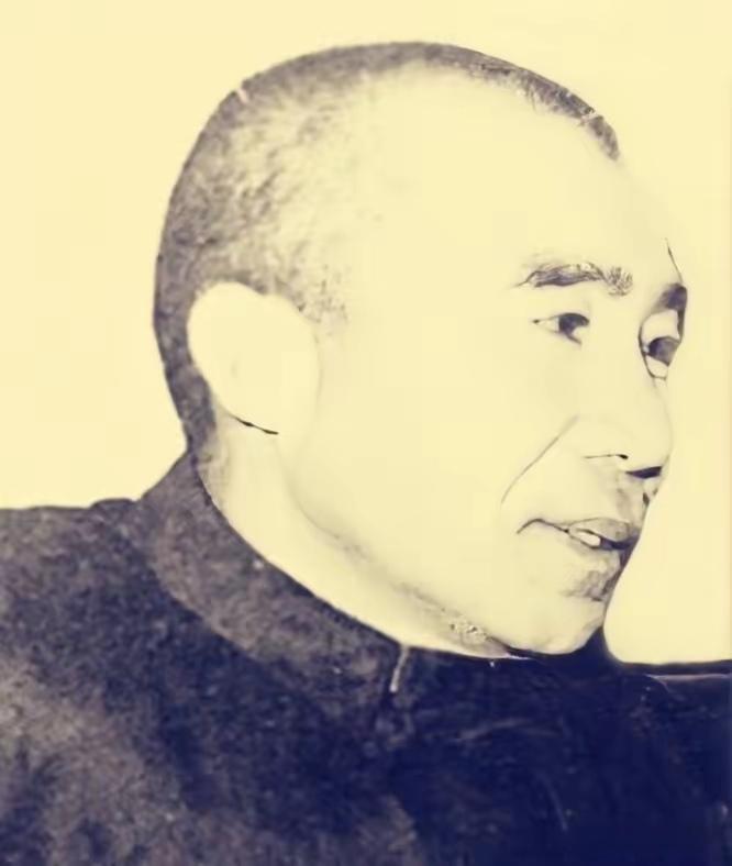 1948年，蒋介石请王耀武吃饭，宋美龄亲自下厨做了山东菜，吃完饭后，王耀武却对妻