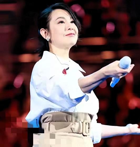 56岁刘若英的经历，给所有女人敲了个响警钟：再有钱、条件再好，也别把备孕