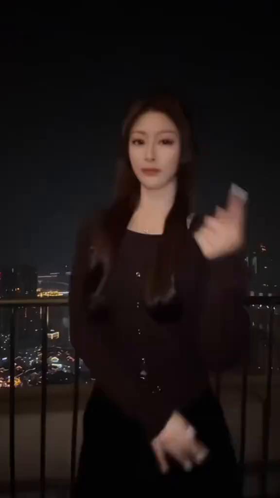 蒙脸骚是什么意思？是谁？蒙脸骚。