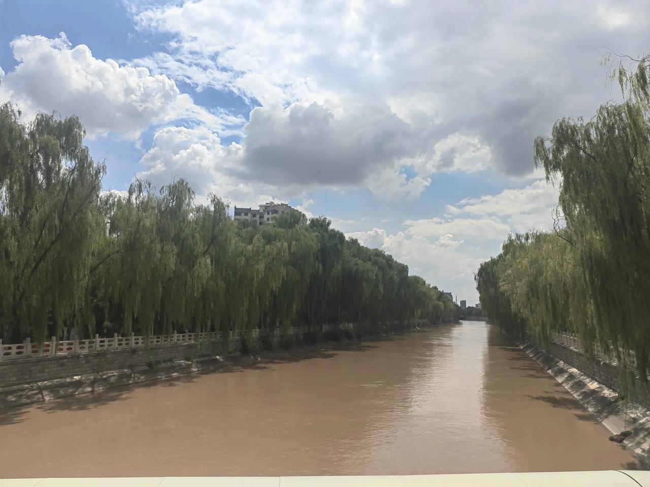 银川唐徕渠，流淌了两千年的河流，相传武则天时修建，古风悠悠，简直是城市宝藏！20