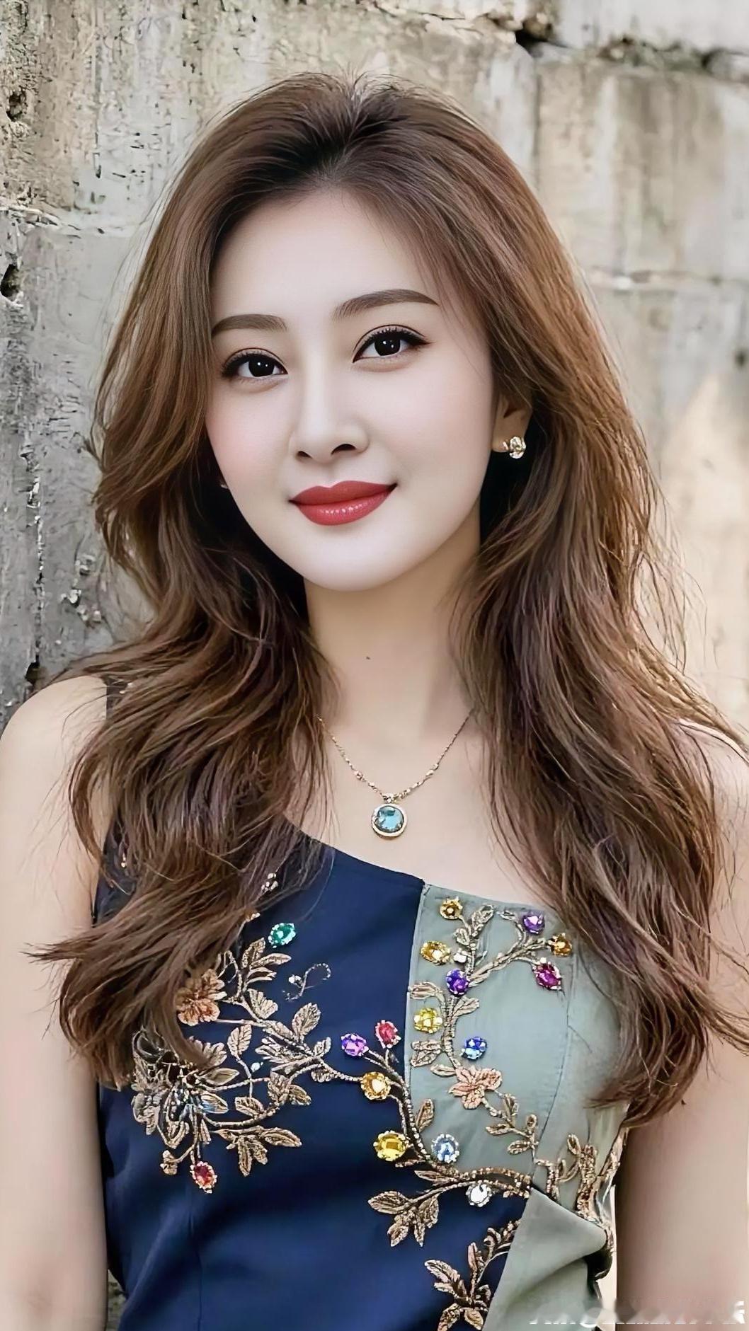 相思不负，爱意如初人海辗转，相逢本是难得，相守更是不易。世间最绵长的情愫，